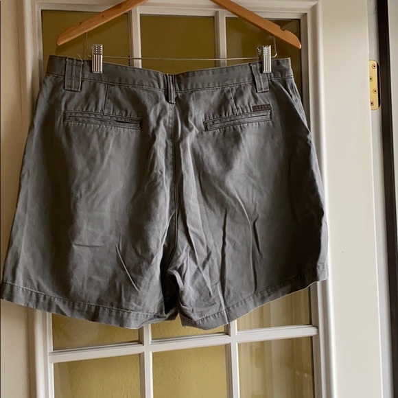 Calvin Klein Shorts 14 - Picture 3 of 11